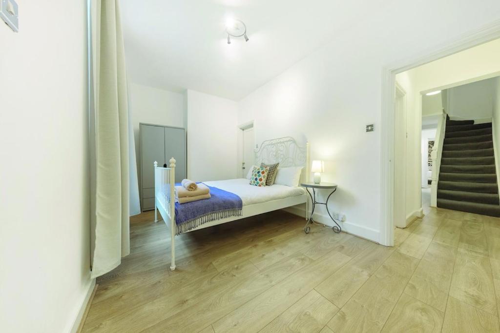 Appartamento 3 Bedroom In Westminster *